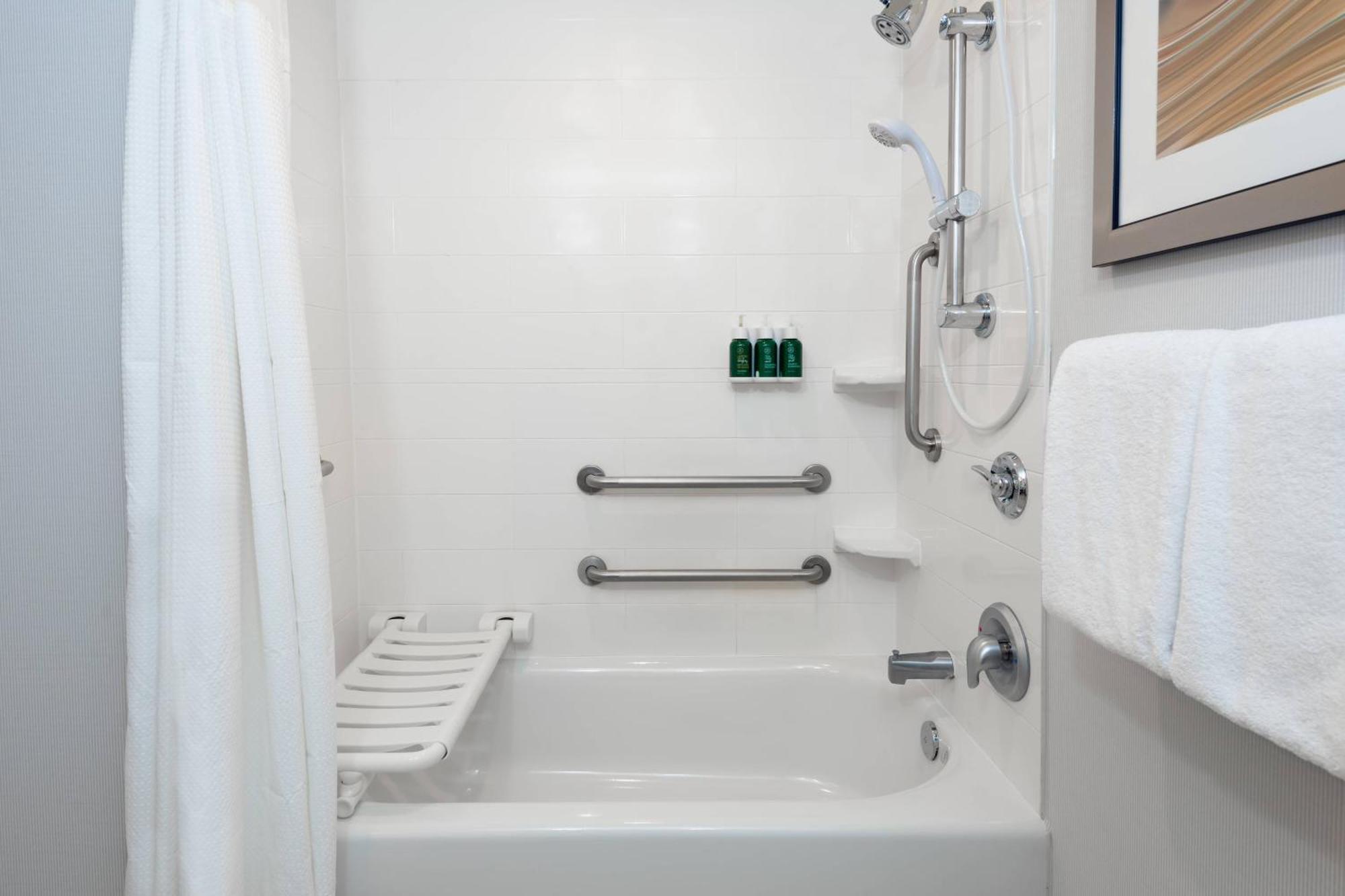 Courtyard By Marriott Buffalo Airport Cheektowaga Εξωτερικό φωτογραφία