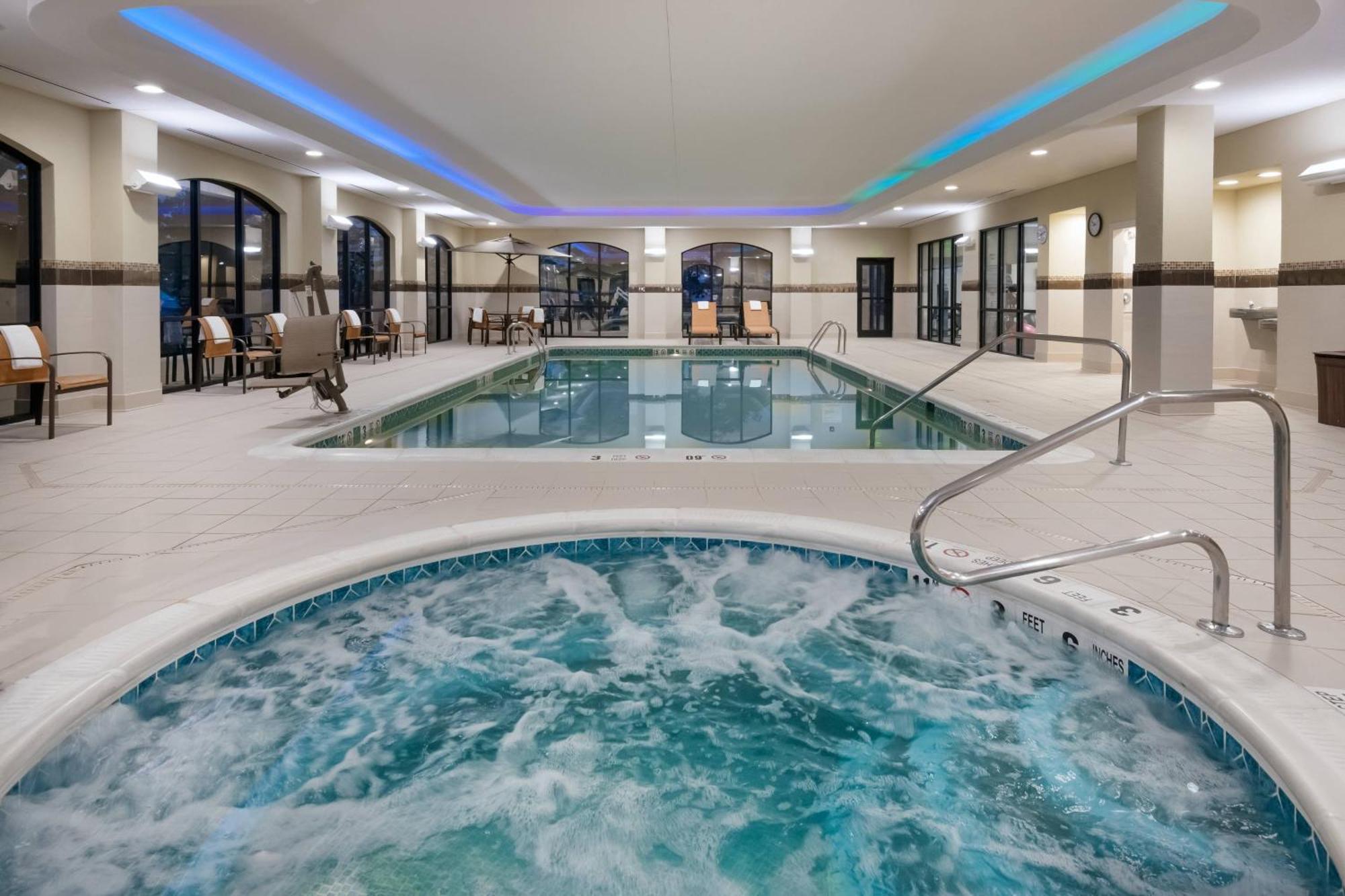 Courtyard By Marriott Buffalo Airport Cheektowaga Εξωτερικό φωτογραφία