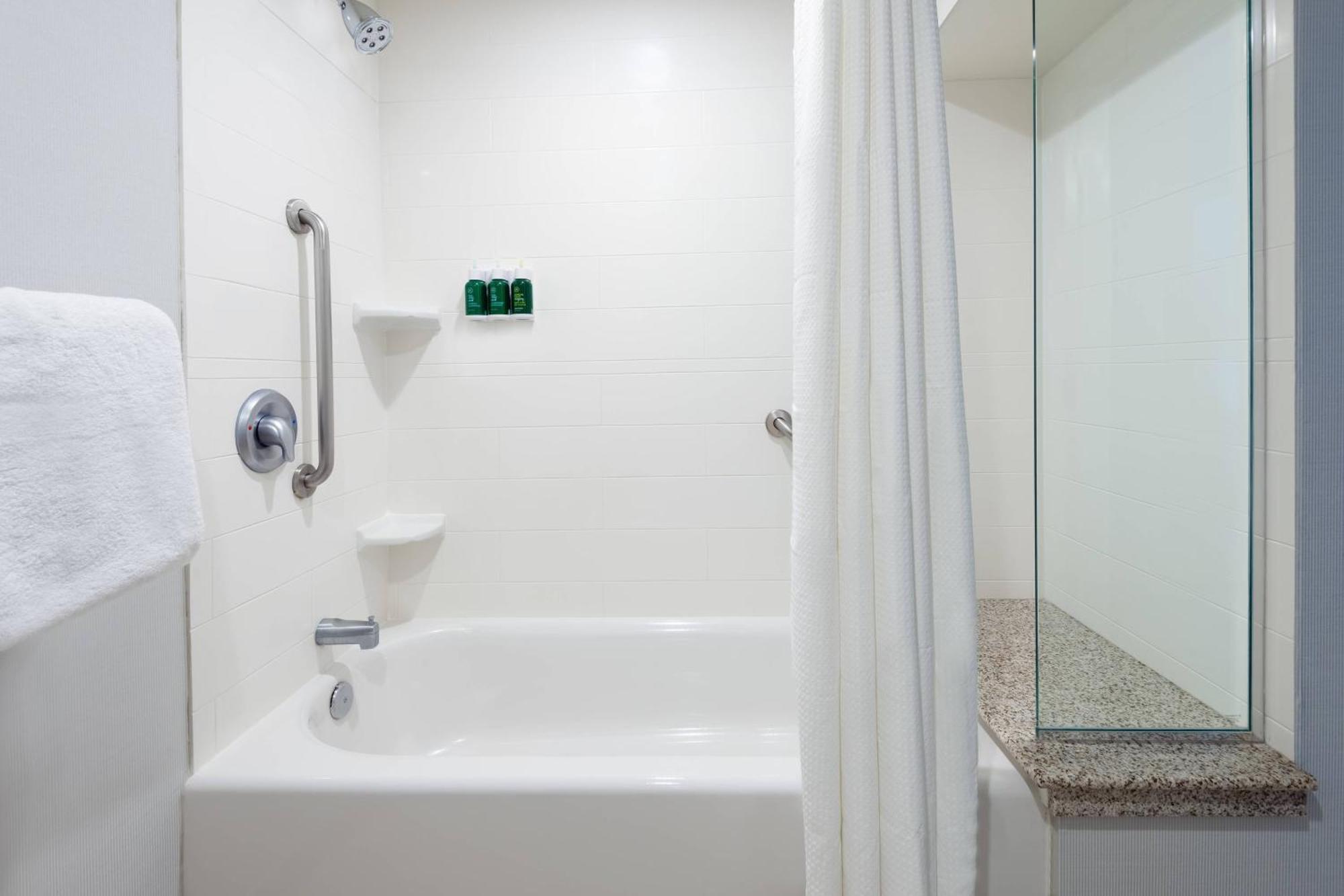 Courtyard By Marriott Buffalo Airport Cheektowaga Εξωτερικό φωτογραφία