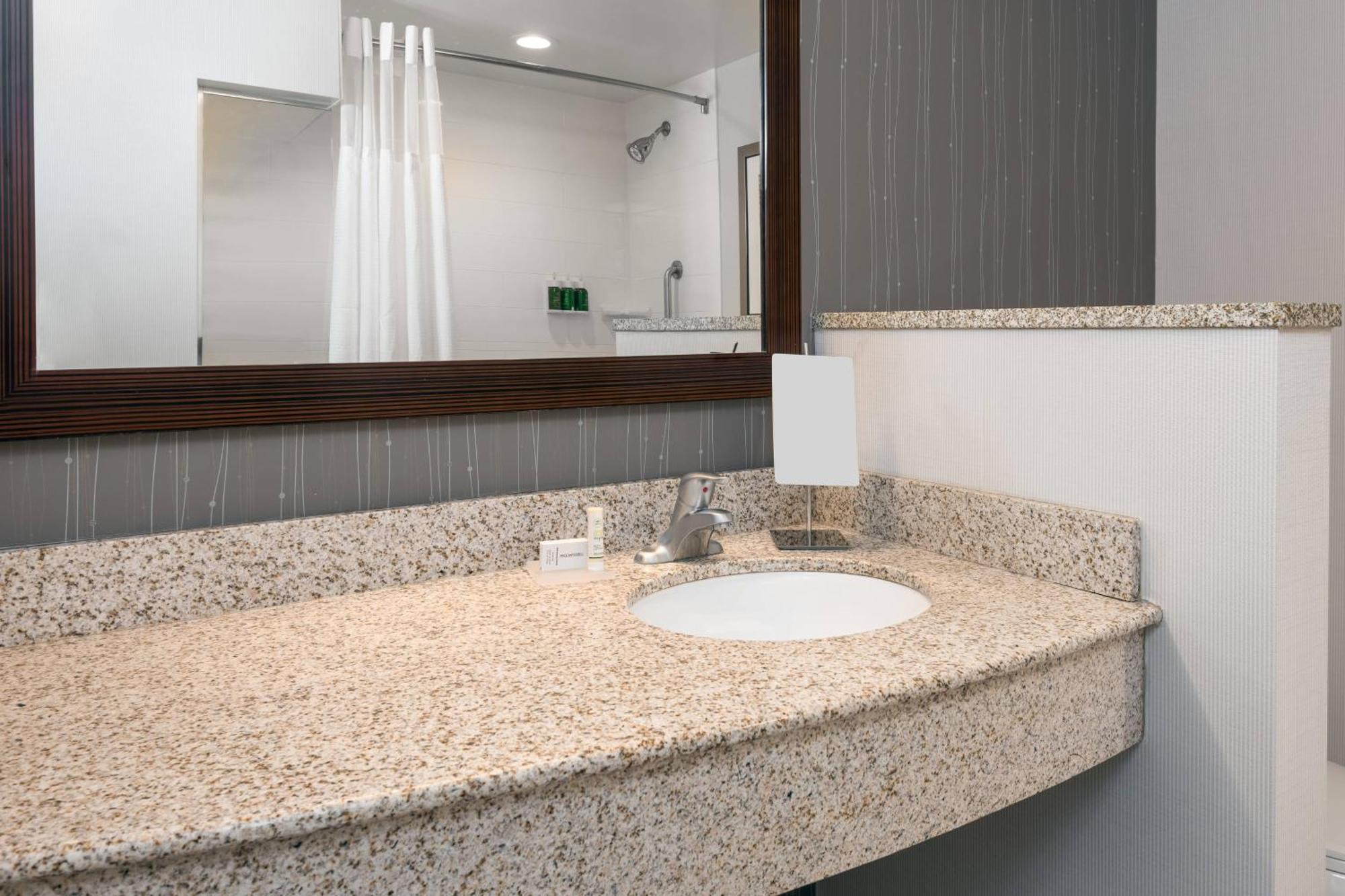 Courtyard By Marriott Buffalo Airport Cheektowaga Εξωτερικό φωτογραφία
