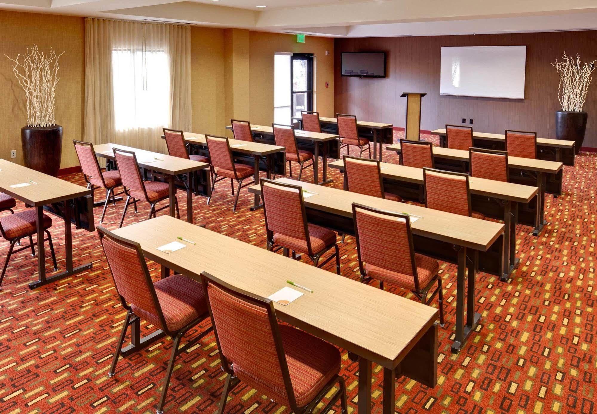 Courtyard By Marriott Buffalo Airport Cheektowaga Εξωτερικό φωτογραφία